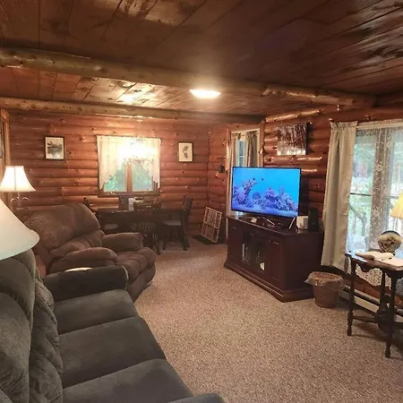 Cozy Rustic Forestport Cabin: Adirondack Getaway: